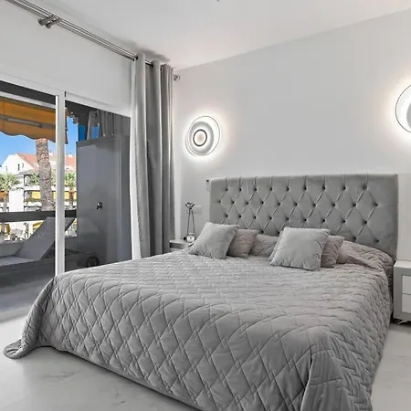 Apartment Fabulous 1 Bedroom Flat With Pool At The Golden Mile