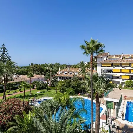 Fabulous 1 Bedroom Flat With Pool At The Golden Mile * Marbella