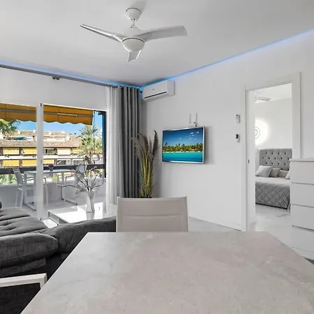 Fabulous 1 Bedroom Flat With Pool At The Golden Mile *