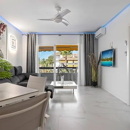 Fabulous 1 Bedroom Flat With Pool At The Golden Mile Marbella